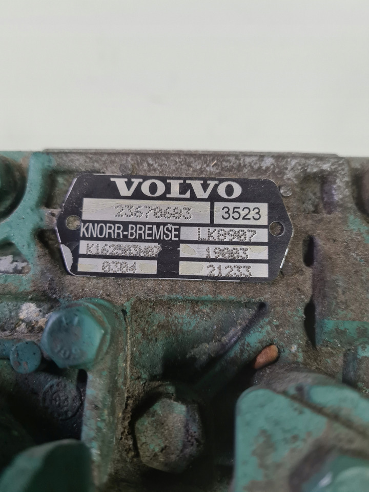 Пневмокомпресор в категорії Вантажівки KNORR-BREMSE SPRĘŻARKA KOMPRESOR POWIETRZA RENAULT GAMA T EVO VOLVO FH 5 FM 5 ORYGINAŁ: фото 6 Пневмокомпресор в категорії Вантажівки KNORR-BREMSE SPRĘŻARKA KOMPRESOR POWIETRZA RENAULT GAMA T EVO VOLVO FH 5 FM 5 ORYGINAŁ: фото 6