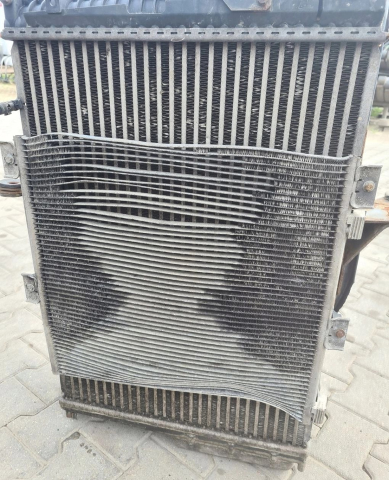 KOMPLET CHŁODNIC VOLVO FL D7 RENAULT MIDLUM DXI 7 20810091 7482142944 - Інтеркулер: фото 5 KOMPLET CHŁODNIC VOLVO FL D7 RENAULT MIDLUM DXI 7 20810091 7482142944 - Інтеркулер: фото 5