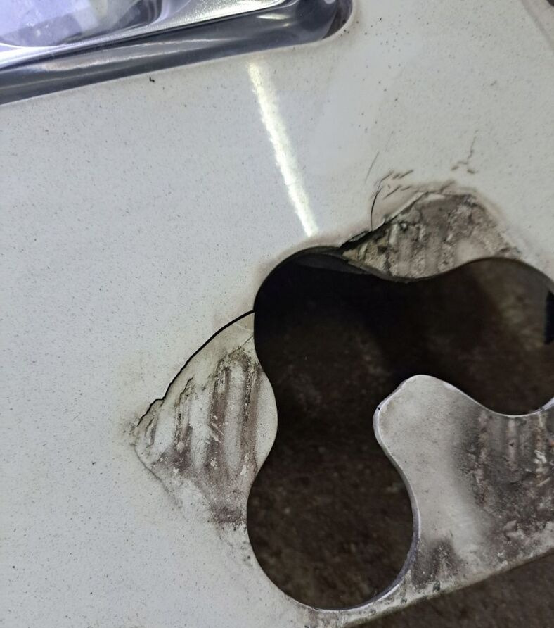 NAROŻNIK PRAWY HALOGEN OSŁONA KABINY 82145721 Volvo FH 4 - Кузов і екстер'єр в категорії Вантажівки: фото 4 NAROŻNIK PRAWY HALOGEN OSŁONA KABINY 82145721 Volvo FH 4 - Кузов і екстер'єр в категорії Вантажівки: фото 4