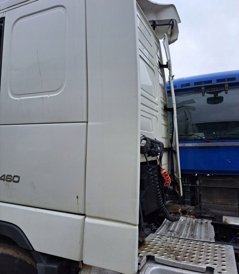 OWIEWKA LEWA SPOILER ZAKABINOWY VOLVO FH 12 13 - Аеродинаміка/ Спойлери в категорії Вантажівки: фото 3 OWIEWKA LEWA SPOILER ZAKABINOWY VOLVO FH 12 13 - Аеродинаміка/ Спойлери в категорії Вантажівки: фото 3