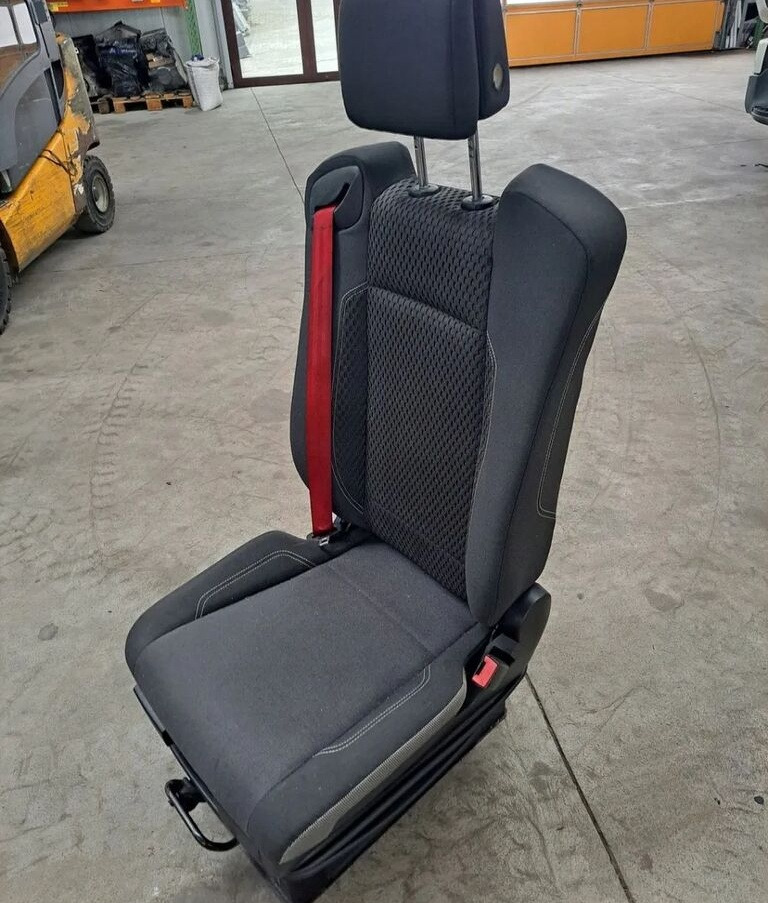 Renault SIEDZENIE PASAŻERA Renault RANGE GAMA T C K - Сидіння в категорії Вантажівки: фото 2 Renault SIEDZENIE PASAŻERA Renault RANGE GAMA T C K - Сидіння в категорії Вантажівки: фото 2