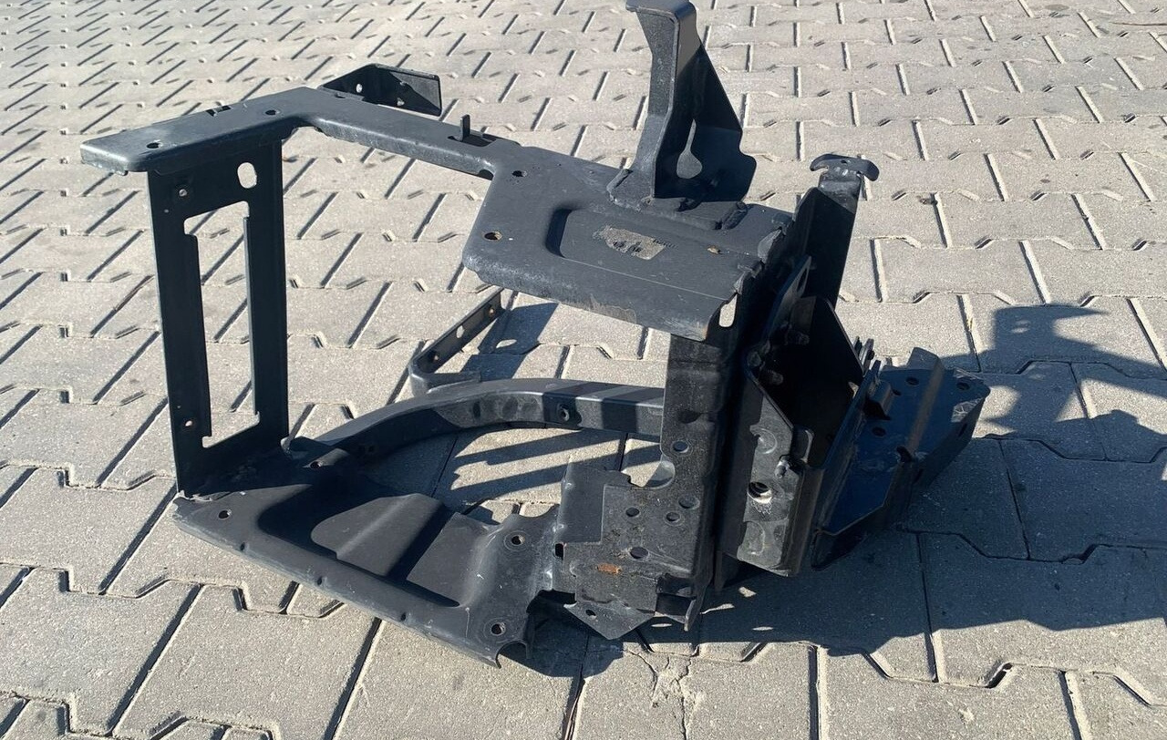 Renault STELAŻ STOPNICY STOPNIA PRAWY RENAULT GAMA T RANGE - Підніжка в категорії Вантажівки: фото 2 Renault STELAŻ STOPNICY STOPNIA PRAWY RENAULT GAMA T RANGE - Підніжка в категорії Вантажівки: фото 2