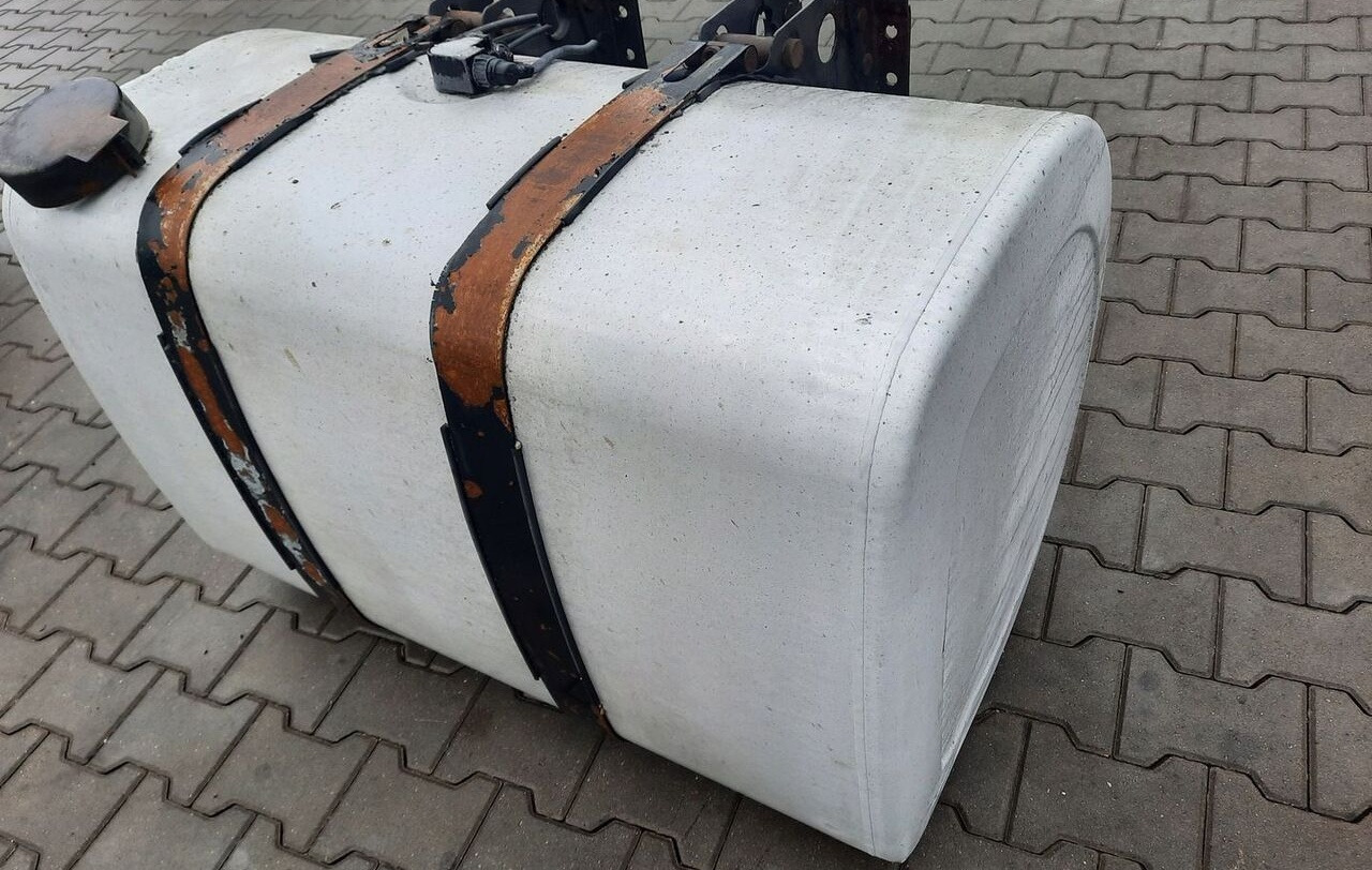 Renault ZBIORNIK PALIWA RENAULT DXI VOLVO FH FM 110X70X70 20503506 - Паливний бак в категорії Вантажівки: фото 5 Renault ZBIORNIK PALIWA RENAULT DXI VOLVO FH FM 110X70X70 20503506 - Паливний бак в категорії Вантажівки: фото 5