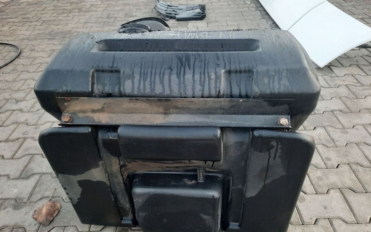 Renault ZBIORNIK PALIWA RENAULT GAMA D MIDLUM DXI VOLVO FL - Паливний бак в категорії Вантажівки: фото 5 Renault ZBIORNIK PALIWA RENAULT GAMA D MIDLUM DXI VOLVO FL - Паливний бак в категорії Вантажівки: фото 5