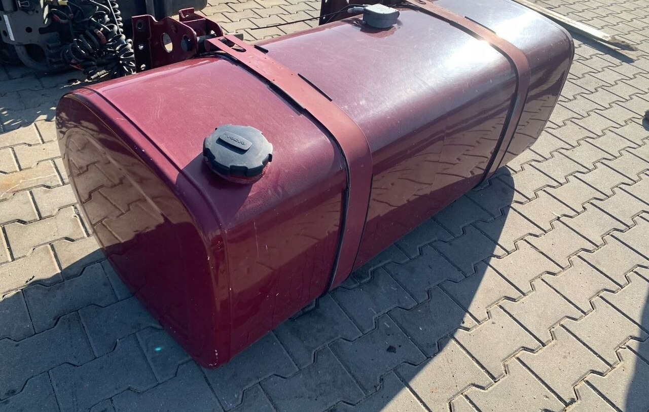 Renault ZBIORNIK PALIWA RENAULT GAMA T LOW DECK 150x69x56 1 - Паливний бак в категорії Вантажівки: фото 1 Renault ZBIORNIK PALIWA RENAULT GAMA T LOW DECK 150x69x56 1 - Паливний бак в категорії Вантажівки: фото 1