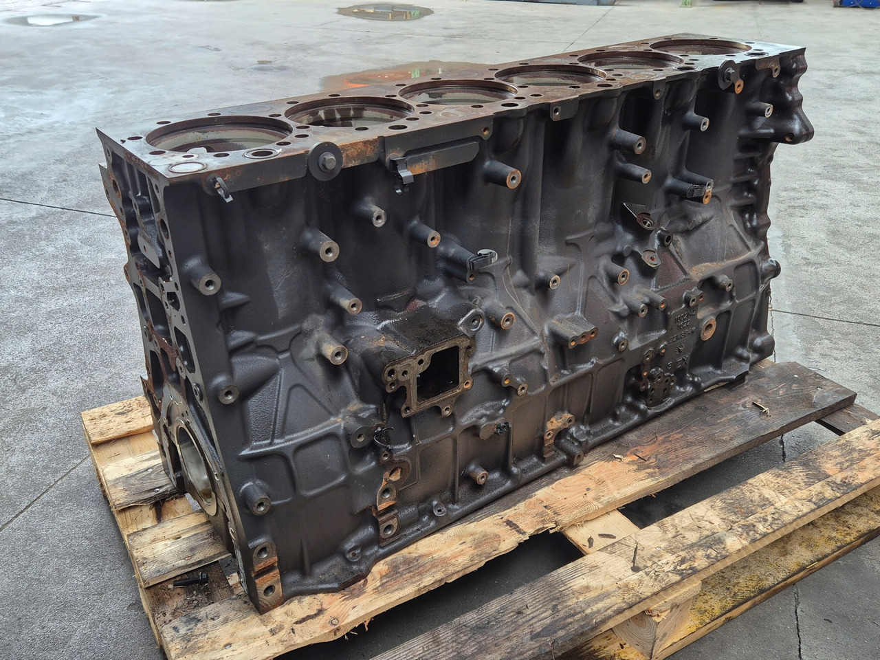 VOLVO BLOK SILNIKA RENAULT GAMA RANGE T EVO TURBOCOMPOUND VOLVO FH 5 D13K 2226825 K8 - Блок циліндрів в категорії Вантажівки: фото 3 VOLVO BLOK SILNIKA RENAULT GAMA RANGE T EVO TURBOCOMPOUND VOLVO FH 5 D13K 2226825 K8 - Блок циліндрів в категорії Вантажівки: фото 3