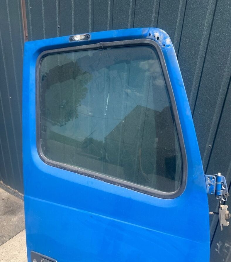 Volvo FH 12 13 - Двері та запчастини в категорії Вантажівки: фото 3 Volvo FH 12 13 - Двері та запчастини в категорії Вантажівки: фото 3