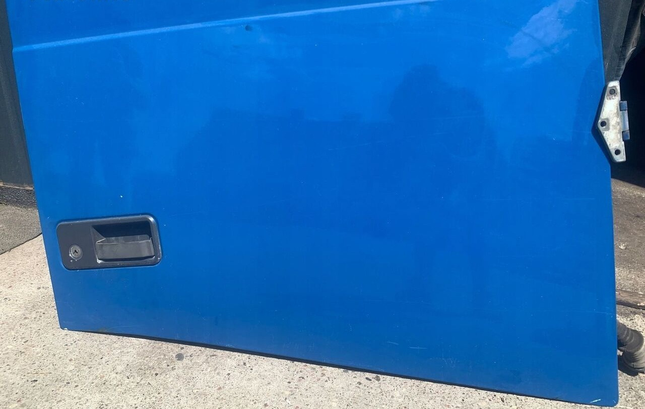 Volvo FH 12 13 - Двері та запчастини в категорії Вантажівки: фото 2 Volvo FH 12 13 - Двері та запчастини в категорії Вантажівки: фото 2