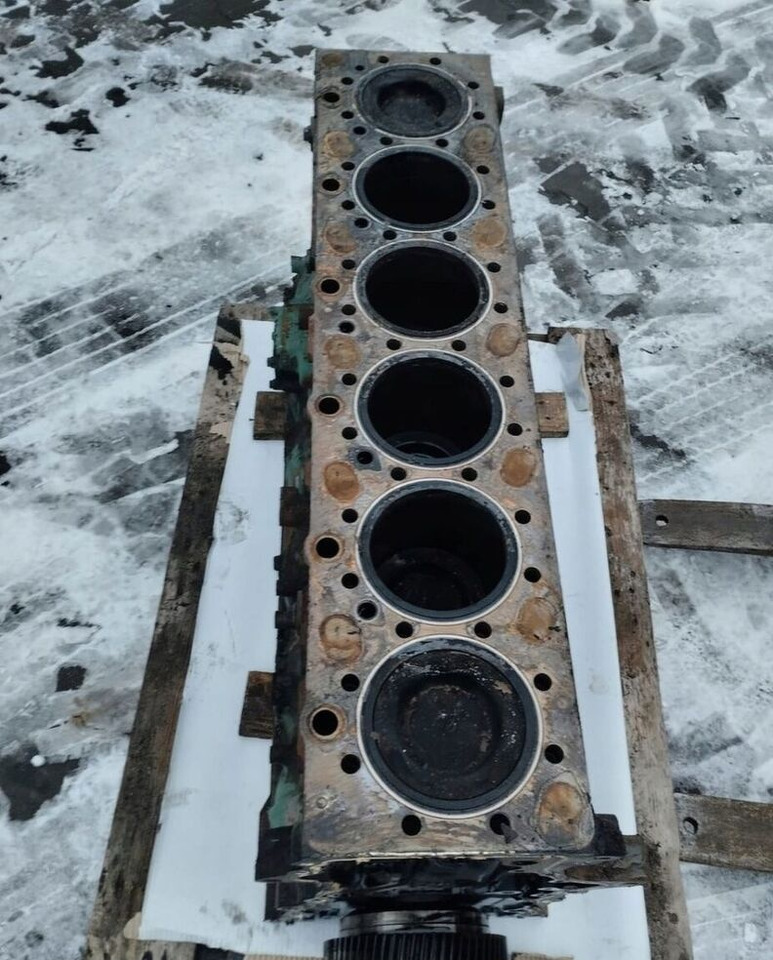 Volvo FM truck - Блок циліндрів в категорії Вантажівки: фото 2 Volvo FM truck - Блок циліндрів в категорії Вантажівки: фото 2