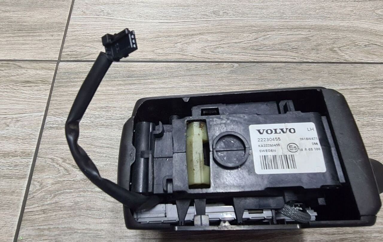 Volvo JOYSTICK ZMIANY BIEGÓW GAŁKA LEWAREK VOLVO FH FM 4 22230455 - Важіль перемикання передач в категорії Вантажівки: фото 2 Volvo JOYSTICK ZMIANY BIEGÓW GAŁKA LEWAREK VOLVO FH FM 4 22230455 - Важіль перемикання передач в категорії Вантажівки: фото 2