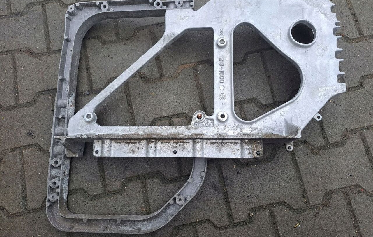 Volvo MOCOWANIE WSPORNIK BŁOTNIKA SKRZYNKI AKUMULATORÓW FH 4 REN - Крило в категорії Вантажівки: фото 1 Volvo MOCOWANIE WSPORNIK BŁOTNIKA SKRZYNKI AKUMULATORÓW FH 4 REN - Крило в категорії Вантажівки: фото 1