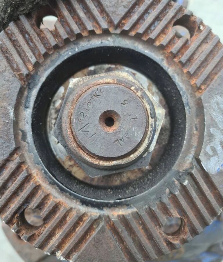 Volvo OE 37/9 Renault RENAULT MIDLUM DXI GAMA D VOLVO FL FE 37/9 4.11 - Диференціал в категорії Вантажівки: фото 4 Volvo OE 37/9 Renault RENAULT MIDLUM DXI GAMA D VOLVO FL FE 37/9 4.11 - Диференціал в категорії Вантажівки: фото 4