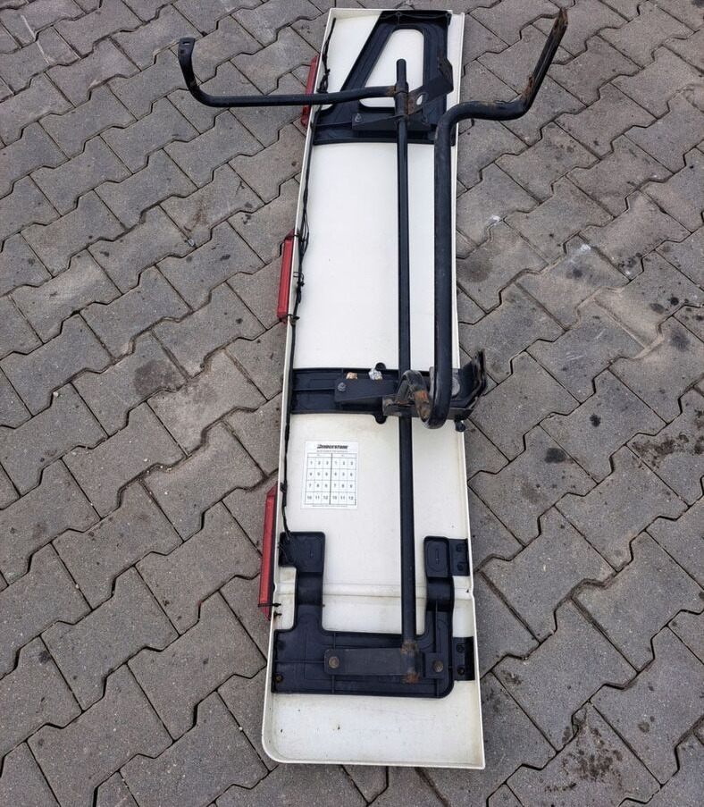 Volvo OWIEWKA LEWA SPOILER ZAKABINOWY VOLVO FH 12 13 - Аеродинаміка/ Спойлери в категорії Вантажівки: фото 5 Volvo OWIEWKA LEWA SPOILER ZAKABINOWY VOLVO FH 12 13 - Аеродинаміка/ Спойлери в категорії Вантажівки: фото 5