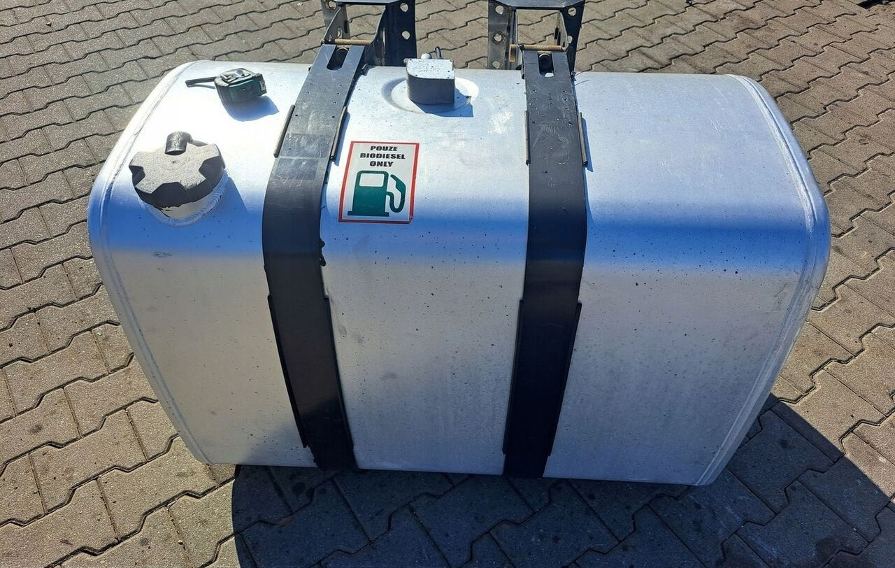 Volvo ZBIORNIK PALIWA VOLVO FH 4 RENAULT GAMA 100/70/70 21516447 - Паливний бак в категорії Вантажівки: фото 1 Volvo ZBIORNIK PALIWA VOLVO FH 4 RENAULT GAMA 100/70/70 21516447 - Паливний бак в категорії Вантажівки: фото 1