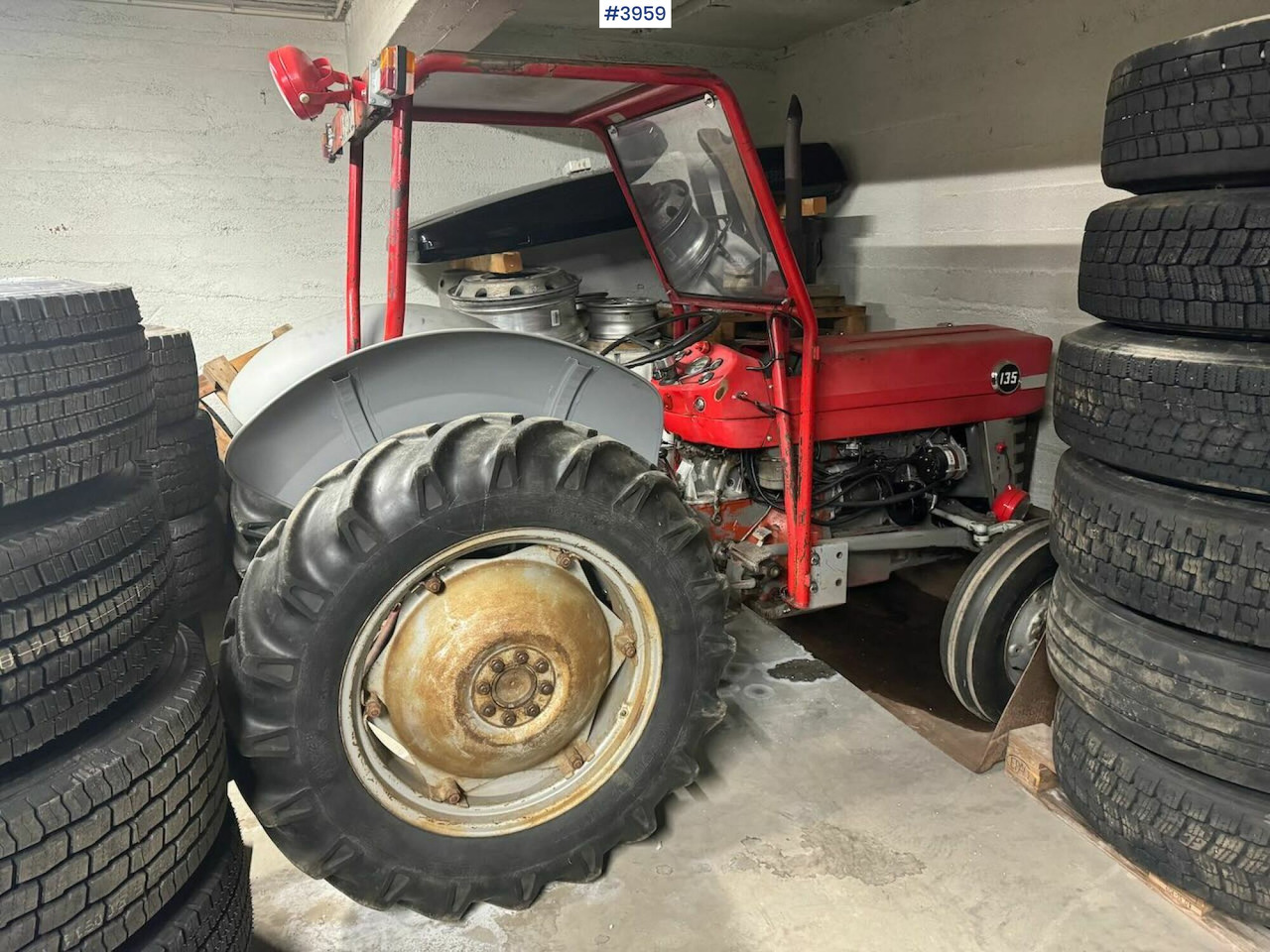 1971 Massey Ferguson 135 - Трактор: фото 1 1971 Massey Ferguson 135 - Трактор: фото 1