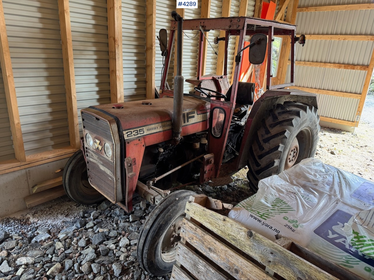 1980 Massey Ferguson 235 w/loader - Трактор: фото 1 1980 Massey Ferguson 235 w/loader - Трактор: фото 1