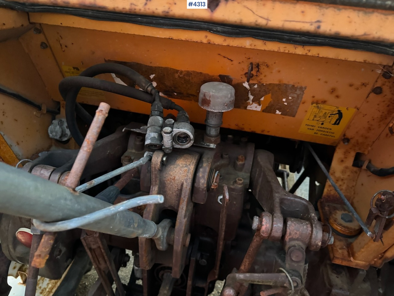 Трактор 1980 Valmet 602 m/ frontlaster: фото 15