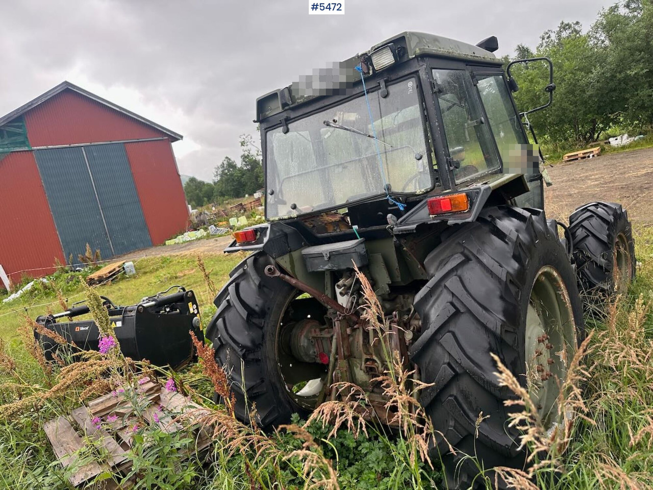 1988 Massey-Ferguson 375 tractor w/ front loader, earthmoving bucket and snow bucket. в лізинг 1988 Massey-Ferguson 375 tractor w/ front loader, earthmoving bucket and snow bucket.: фото 6