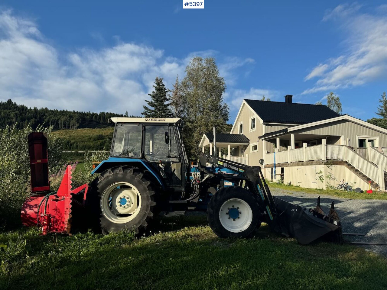 1995 Ford 5030 4x4 w/ Dalen snow blower, bucket and pallet forks. 1215 Hours! - Трактор: фото 4 1995 Ford 5030 4x4 w/ Dalen snow blower, bucket and pallet forks. 1215 Hours! - Трактор: фото 4