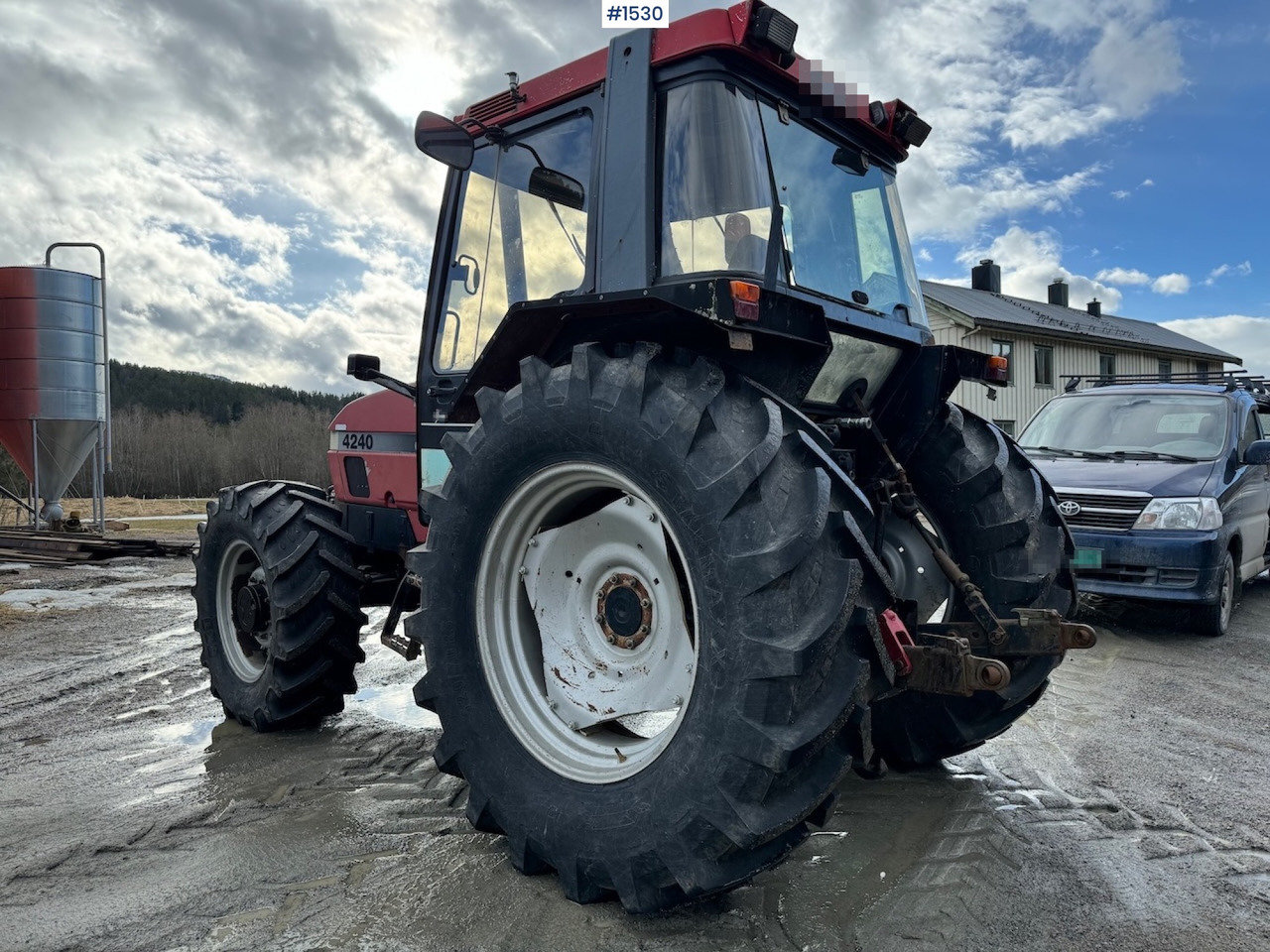 1996 Case CASE IH 4240 XL - Трактор: фото 5 1996 Case CASE IH 4240 XL - Трактор: фото 5