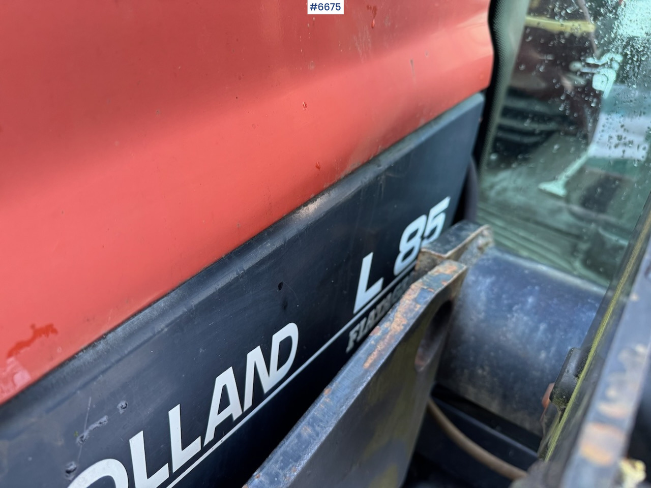 1997 New Holland L 85 w/ front loader. - Трактор: фото 3 1997 New Holland L 85 w/ front loader. - Трактор: фото 3