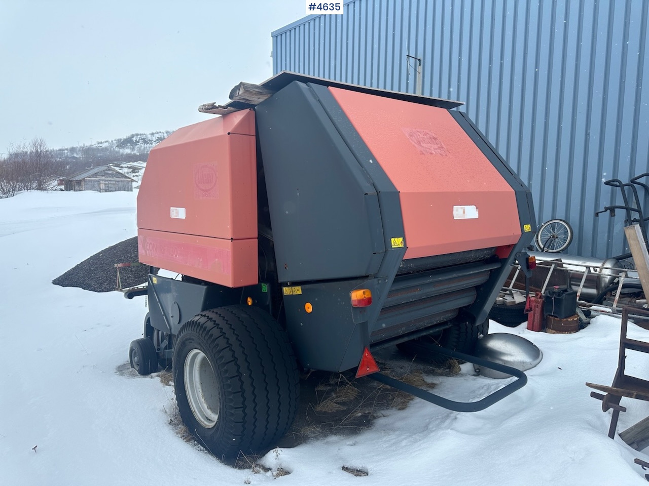 1998 Vicon RF 130 Round baler. - Техніка для сінозаготівлі: фото 1 1998 Vicon RF 130 Round baler. - Техніка для сінозаготівлі: фото 1