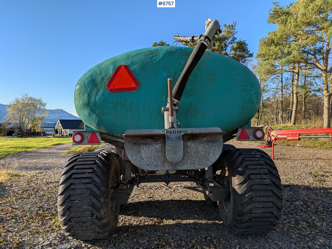 1999 Doff X9 Fertilizer wagon - Розкидач рідких добрив: фото 4 1999 Doff X9 Fertilizer wagon - Розкидач рідких добрив: фото 4