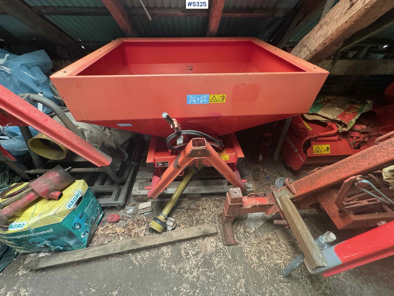 1999 Rauch MDS 81 fertilizer spreader - Розкидач добрив: фото 3 1999 Rauch MDS 81 fertilizer spreader - Розкидач добрив: фото 3
