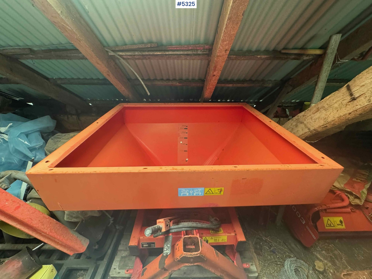 1999 Rauch MDS 81 fertilizer spreader - Розкидач добрив: фото 4 1999 Rauch MDS 81 fertilizer spreader - Розкидач добрив: фото 4