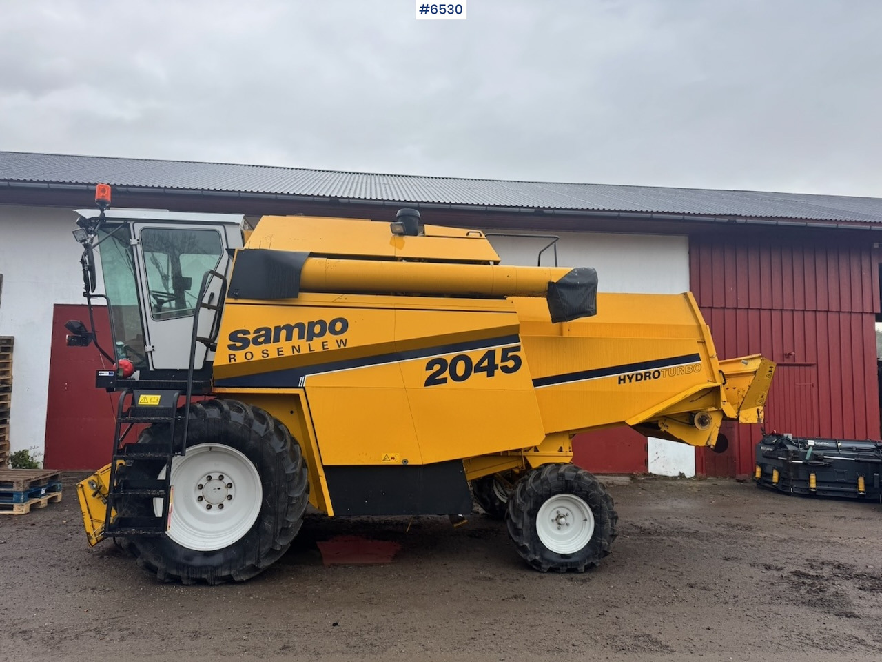 2000 Sampo Rosenlaw SR2045 Combine. 1560 hours! - Зернозбиральний комбайн: фото 3 2000 Sampo Rosenlaw SR2045 Combine. 1560 hours! - Зернозбиральний комбайн: фото 3