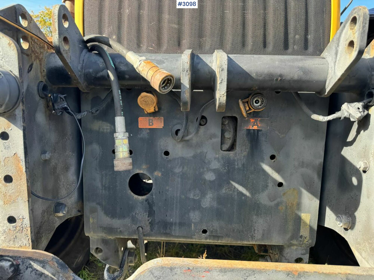 Трактор 2001 JCB Fastrac 3185 4x4. The plow rigged and two sets of tires.: фото 13