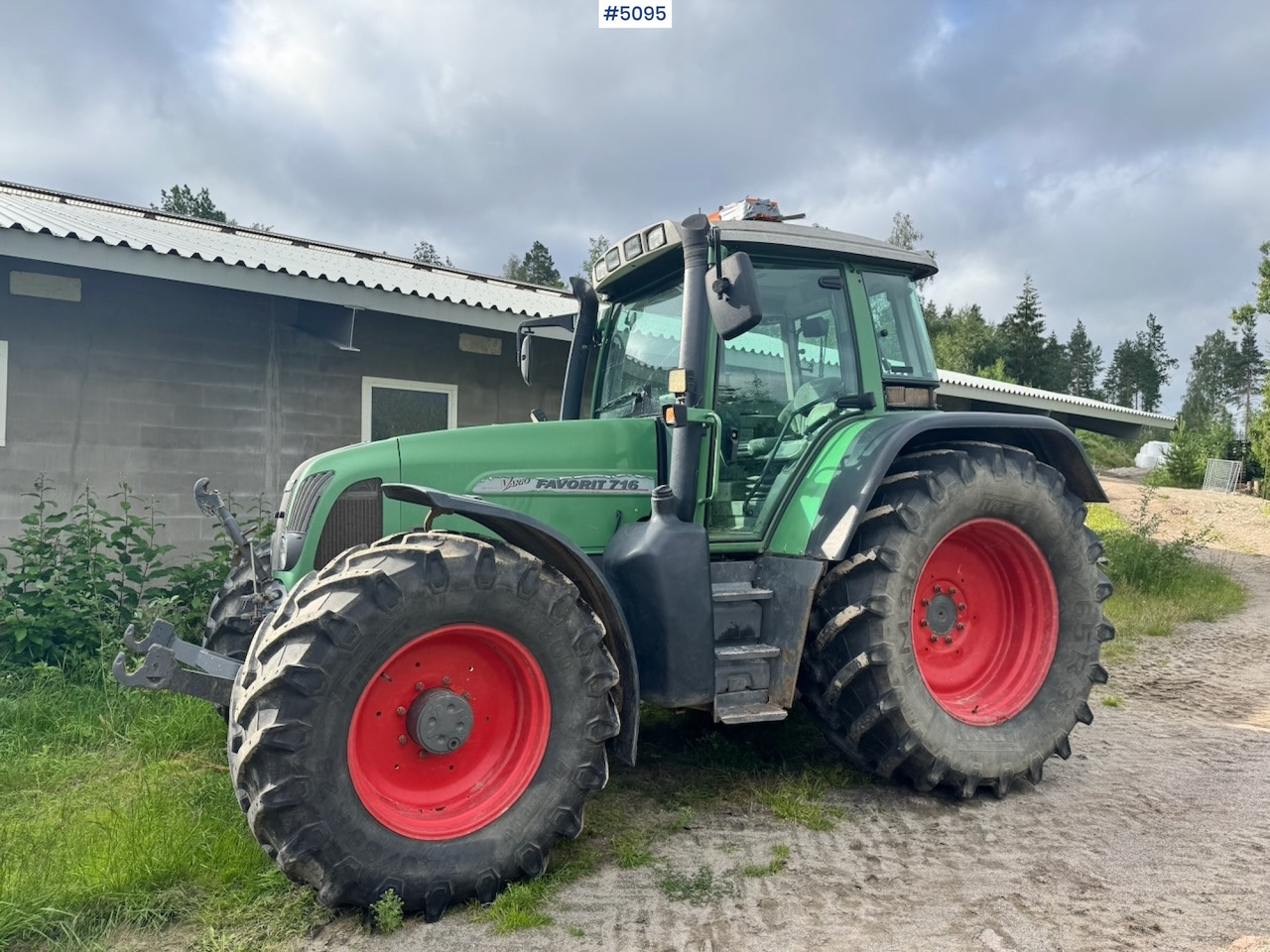 2002 Fendt 716 Vario w/ Front hydraulics. - Трактор: фото 1 2002 Fendt 716 Vario w/ Front hydraulics. - Трактор: фото 1