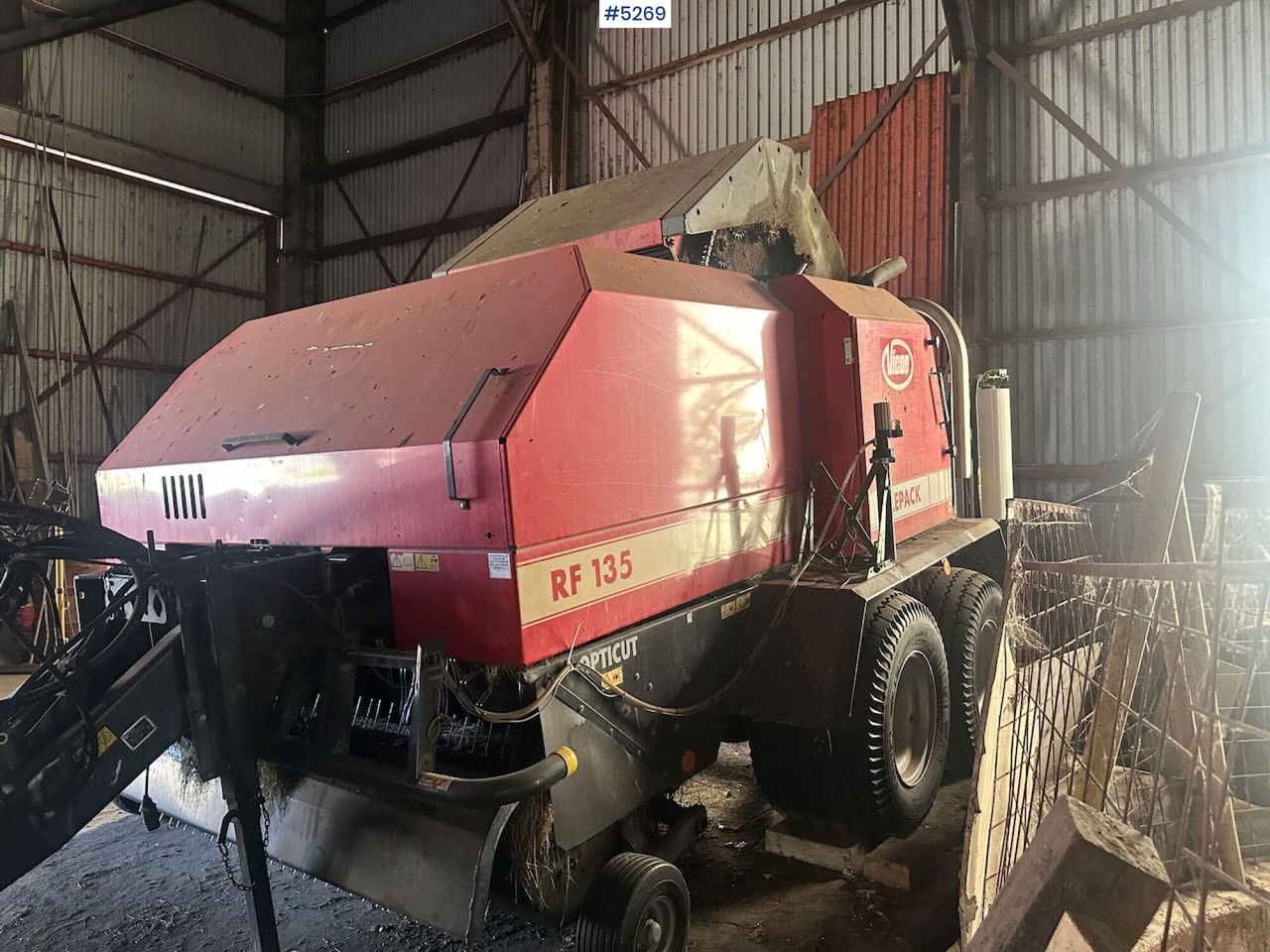 2003 Vicon RF 135 opticut round baler. - Техніка для сінозаготівлі: фото 5 2003 Vicon RF 135 opticut round baler. - Техніка для сінозаготівлі: фото 5