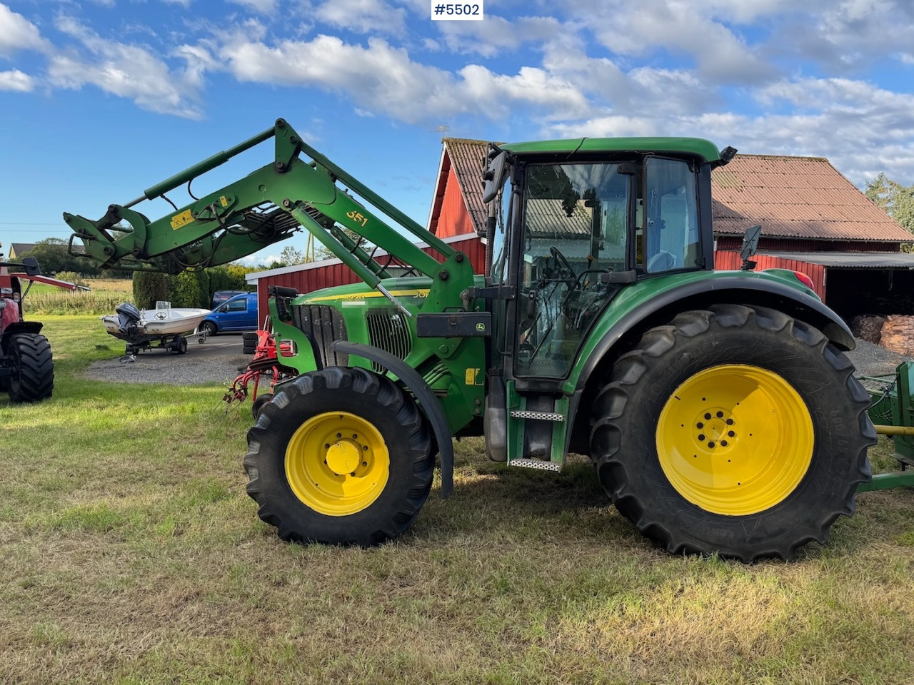 2004 John Deere 6220 w/front loader - Трактор: фото 1 2004 John Deere 6220 w/front loader - Трактор: фото 1