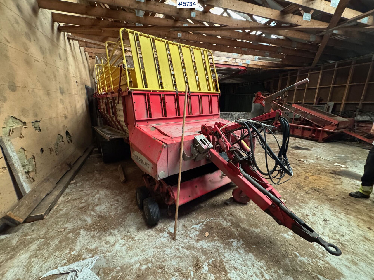 2005 Pottinger Euroboss 330t supermatic - Техніка для сінозаготівлі: фото 4 2005 Pottinger Euroboss 330t supermatic - Техніка для сінозаготівлі: фото 4