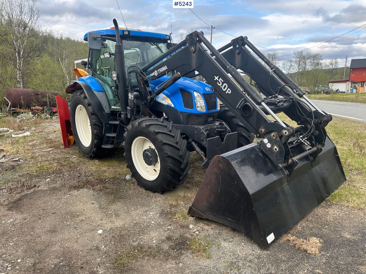 2007 New Holland TS135 4x4 tractor w/ front loader. WATCH VIDEO. - Трактор: фото 4 2007 New Holland TS135 4x4 tractor w/ front loader. WATCH VIDEO. - Трактор: фото 4