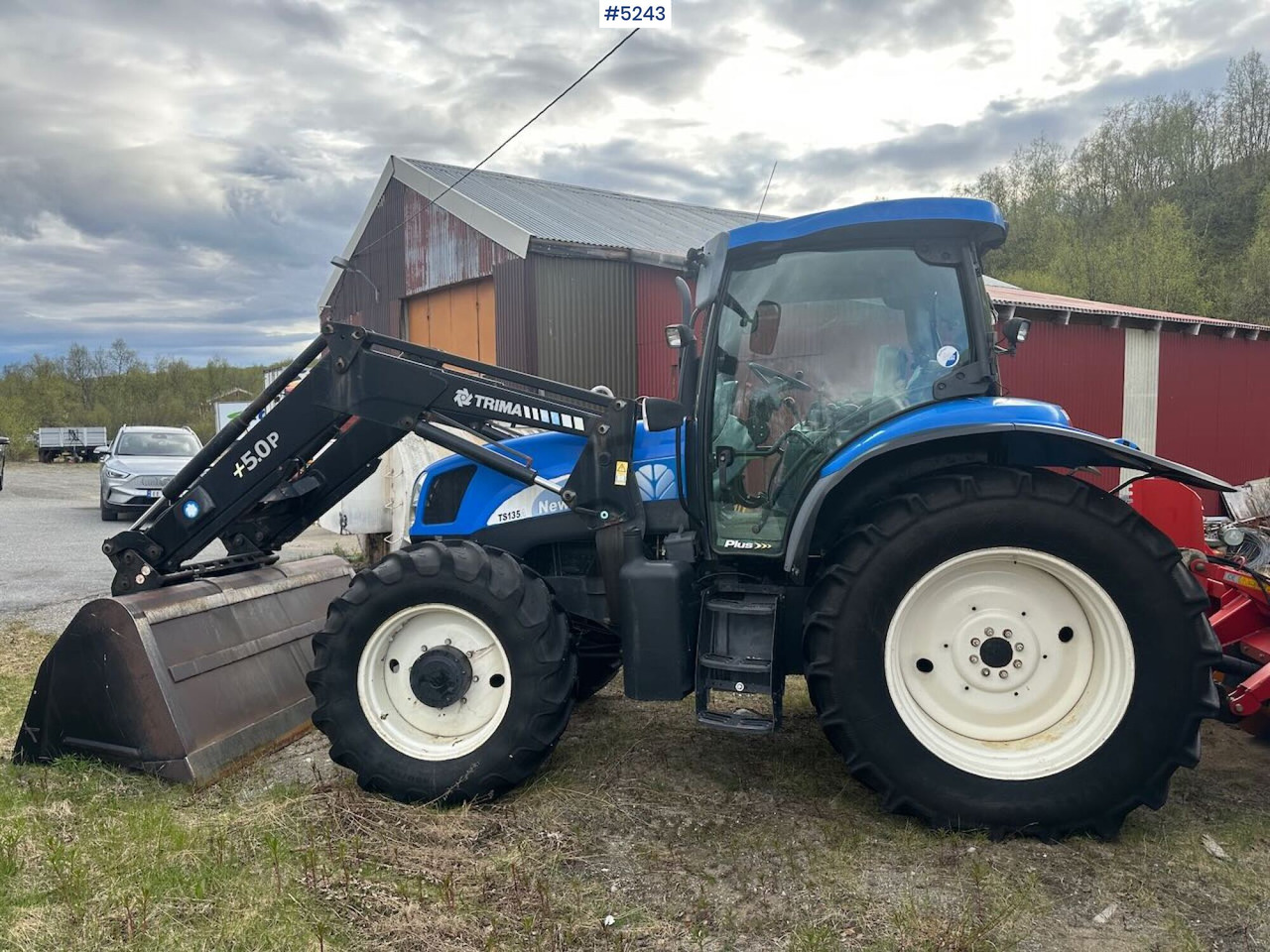 2007 New Holland TS135 4x4 tractor w/ front loader. WATCH VIDEO. - Трактор: фото 2 2007 New Holland TS135 4x4 tractor w/ front loader. WATCH VIDEO. - Трактор: фото 2