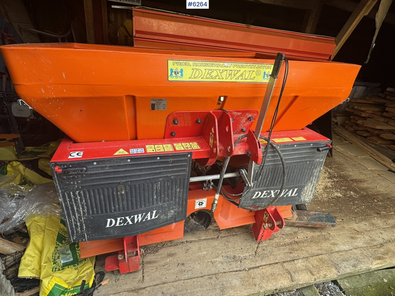 2015 Dexwal Tornado fertilizer spreader - Розкидач добрив: фото 5 2015 Dexwal Tornado fertilizer spreader - Розкидач добрив: фото 5
