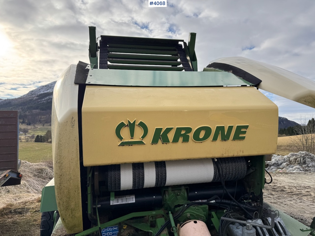 2016 Krone Comprima CF 155 XC Kombipresse - Техніка для сінозаготівлі: фото 3 2016 Krone Comprima CF 155 XC Kombipresse - Техніка для сінозаготівлі: фото 3