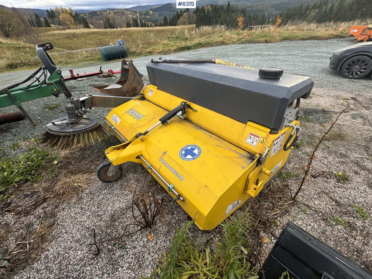 2016 VAMA 2000 Sweeping broom w/ side broom - Щітка дорожня: фото 2 2016 VAMA 2000 Sweeping broom w/ side broom - Щітка дорожня: фото 2