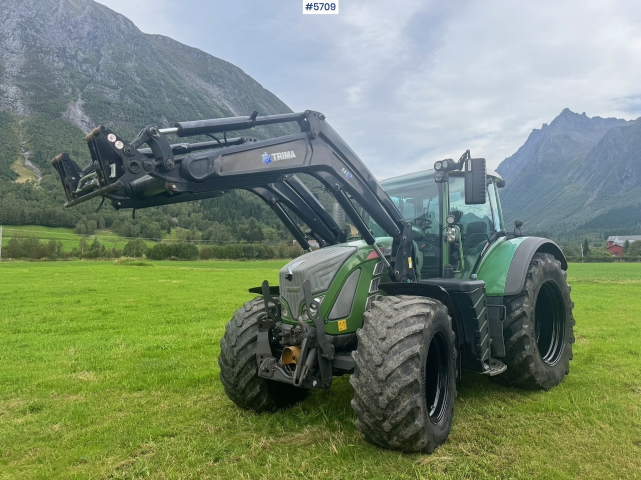 2017 Fendt 724 Vario w/ GPS, Front PTO, Loader and hydraulics. - Трактор: фото 2 2017 Fendt 724 Vario w/ GPS, Front PTO, Loader and hydraulics. - Трактор: фото 2