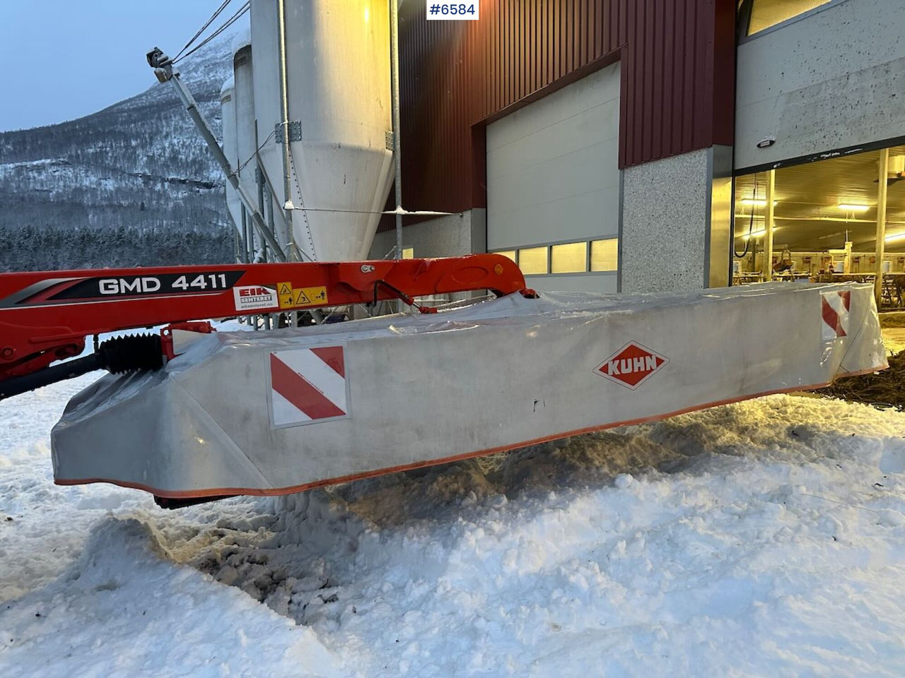 2018 Kuhn GMD 4411-FF slåmaskin - Техніка для сінозаготівлі: фото 1 2018 Kuhn GMD 4411-FF slåmaskin - Техніка для сінозаготівлі: фото 1