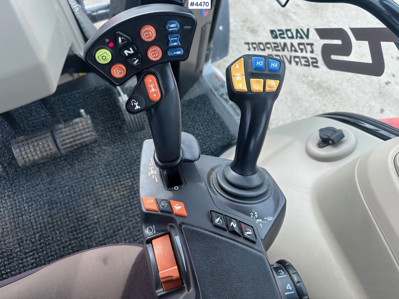 Трактор 2018 Massey Ferguson MF5713 S w/ 2020 Dalen snow blower: фото 18