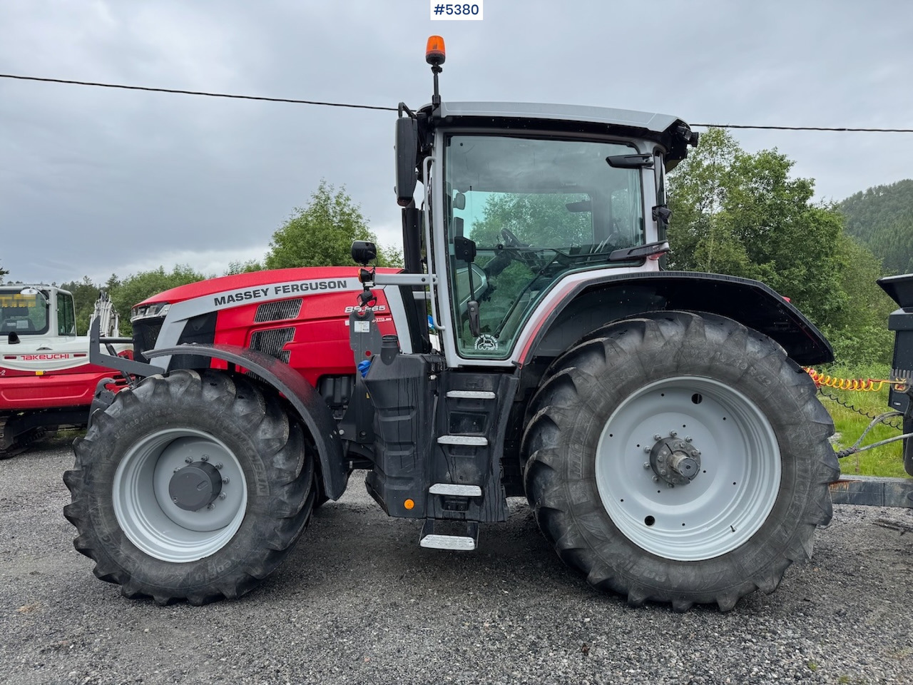 2021 Massey Ferguson 8S.265 w/ front hydraulics and front PTO. - Трактор: фото 1 2021 Massey Ferguson 8S.265 w/ front hydraulics and front PTO. - Трактор: фото 1