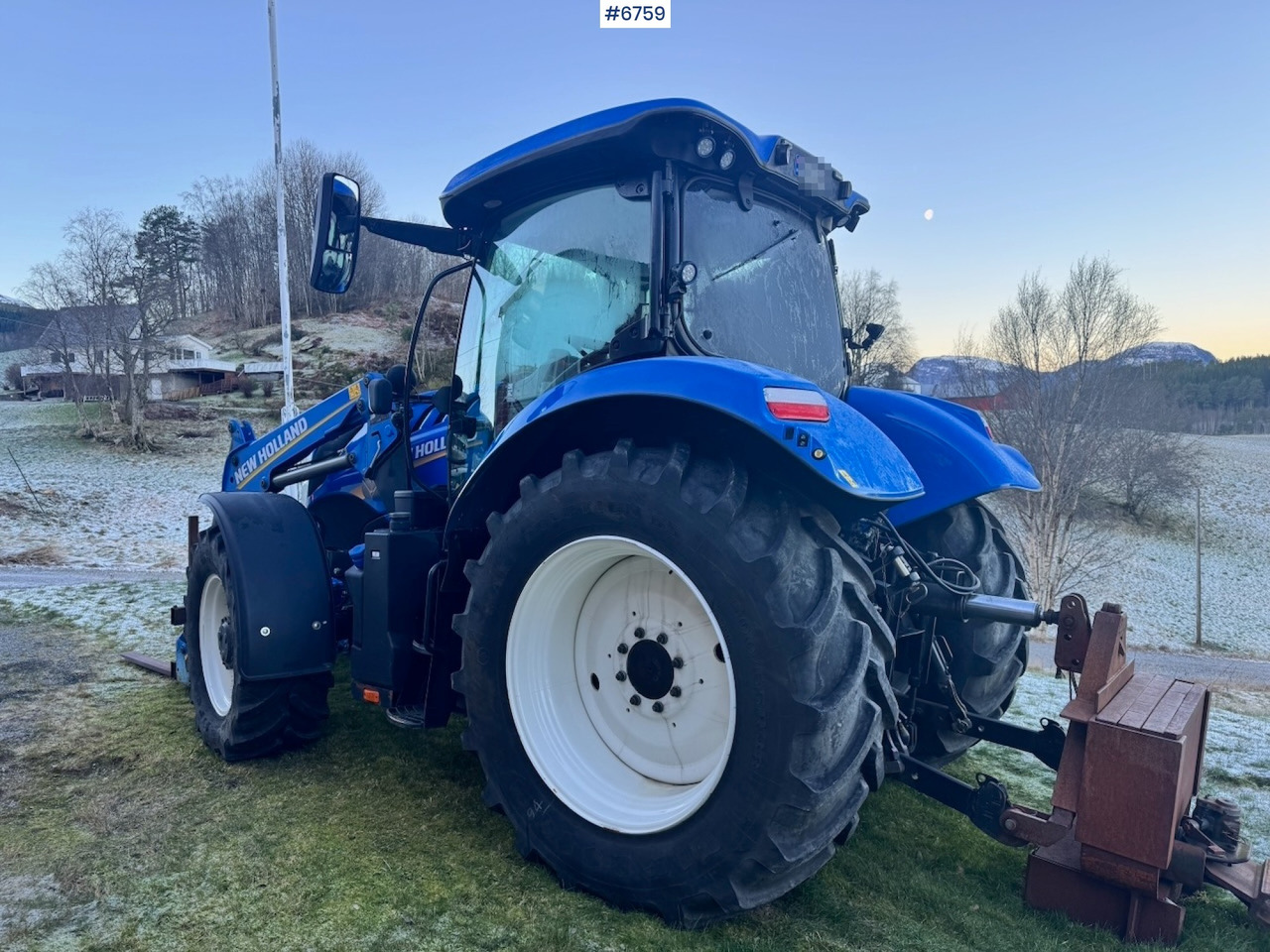 2021 New Holland T6.180 w/ Front loader, 2 sets of tires and Front hydraulics. 2100 hours. - Трактор: фото 4 2021 New Holland T6.180 w/ Front loader, 2 sets of tires and Front hydraulics. 2100 hours. - Трактор: фото 4