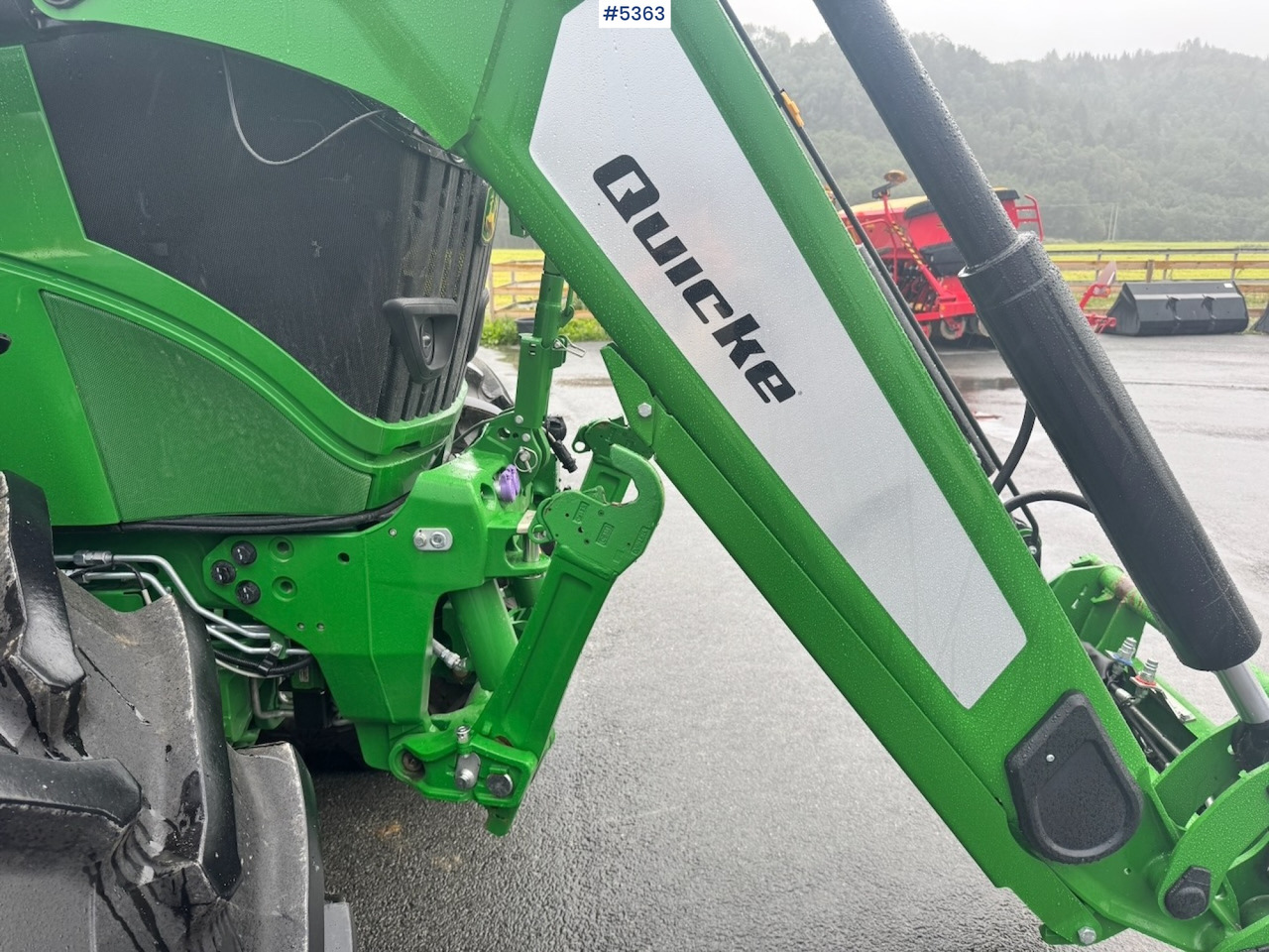 2024 John Deere 6R 215 w/ Front Loader and Front Hydraulics. 520 hours! - Трактор: фото 4 2024 John Deere 6R 215 w/ Front Loader and Front Hydraulics. 520 hours! - Трактор: фото 4