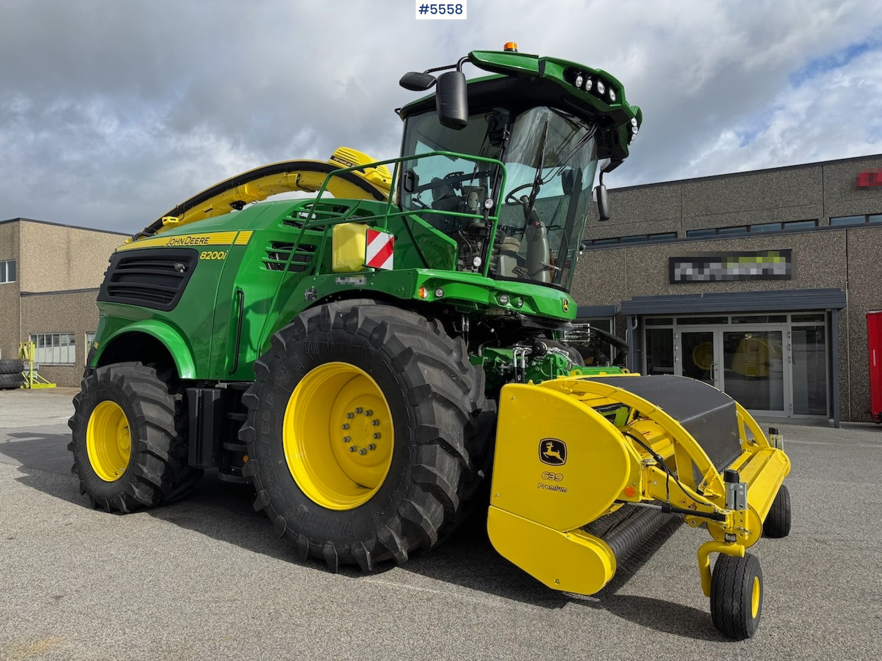 2024 John Deere 8200 in, like new! - Техніка для сінозаготівлі: фото 1 2024 John Deere 8200 in, like new! - Техніка для сінозаготівлі: фото 1