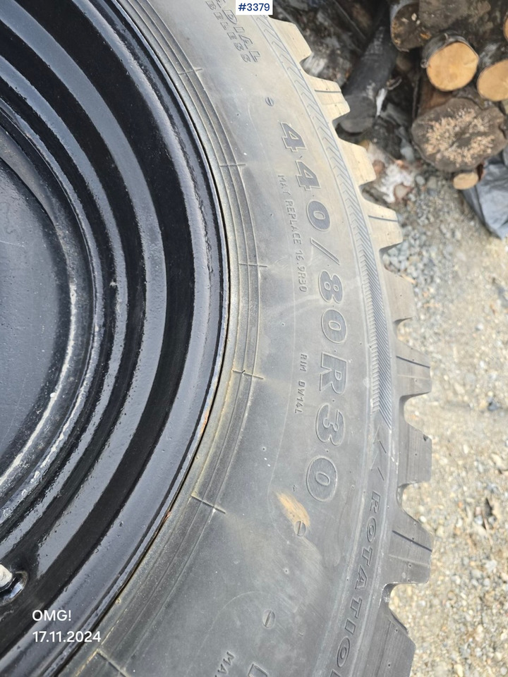 4 Nokian tires on rims for JCB - Колесо: фото 5 4 Nokian tires on rims for JCB - Колесо: фото 5