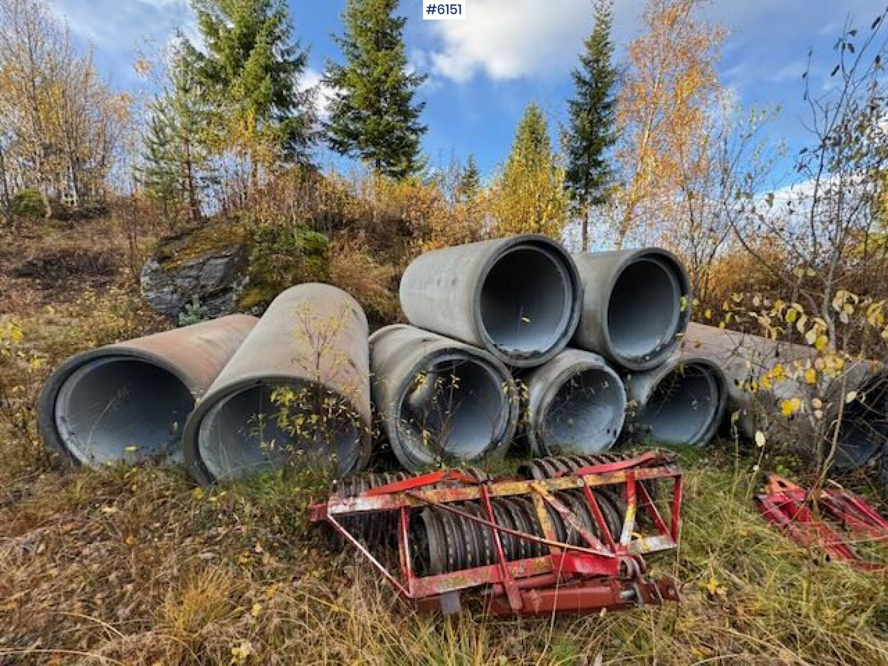 9 concrete pipes - Будівельне обладнання: фото 1 9 concrete pipes - Будівельне обладнання: фото 1