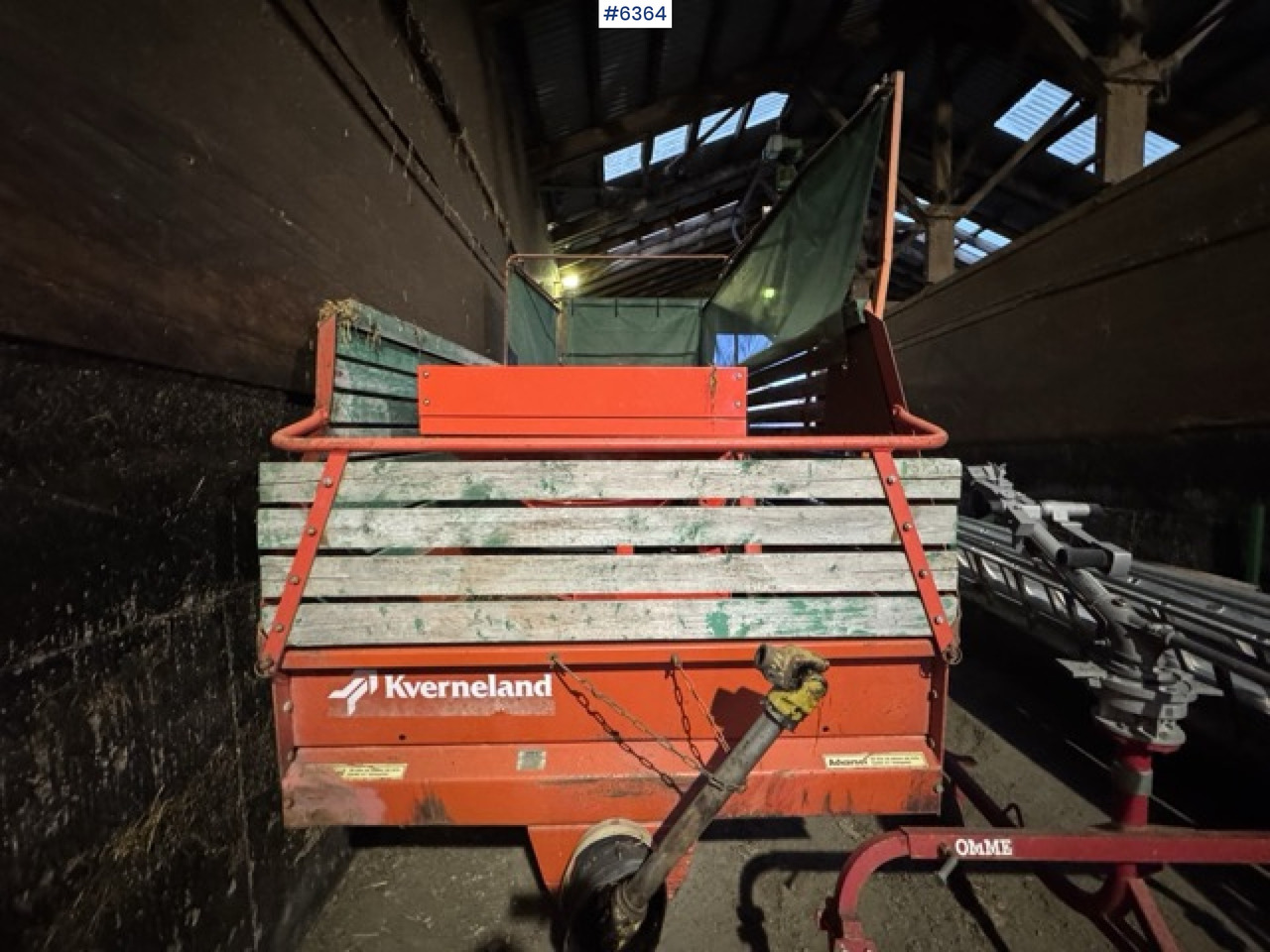 Approx. 1990 Kverneland UN7000 unloading wagon - Техніка для сінозаготівлі: фото 4 Approx. 1990 Kverneland UN7000 unloading wagon - Техніка для сінозаготівлі: фото 4